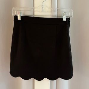 Tobi scallop trimmed skirt